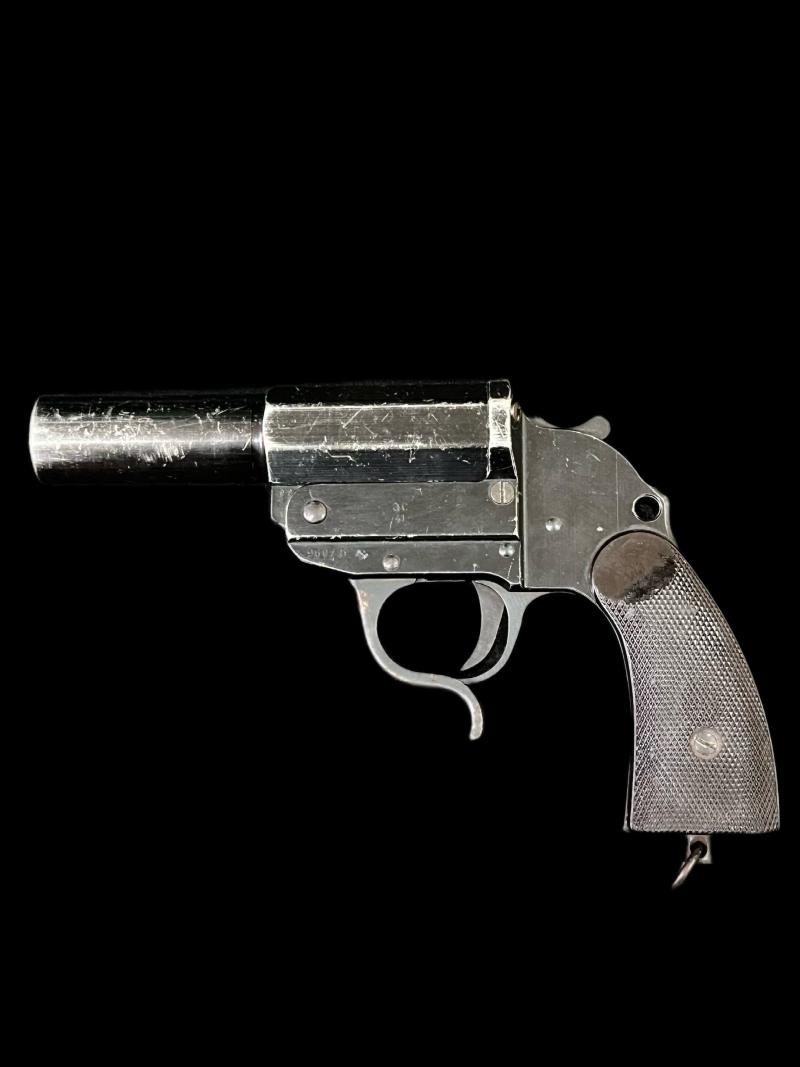 DEACTIVATED WW2 GERMAN LP-34 FLARE PISTOL (UK DEACTIVATION)