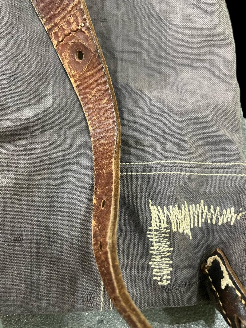 WW2 GERMAN LUFTWAFFE BLUE BACK PACK