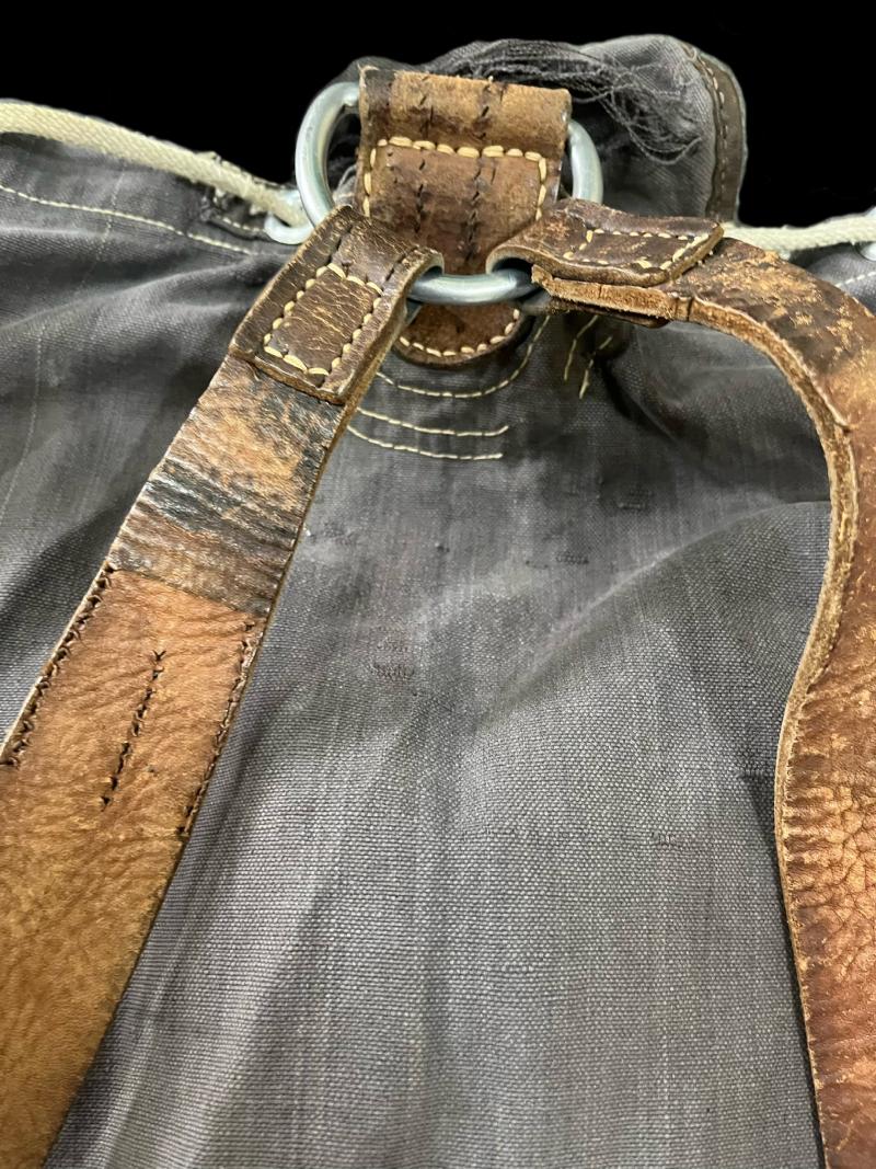 WW2 GERMAN LUFTWAFFE BLUE BACK PACK