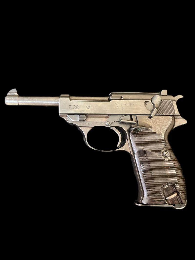DEACTIVATED WW2 GERMAN P38 PISTOL (BYF) (FULLY MATCHING) (EU DEACTIVATION)