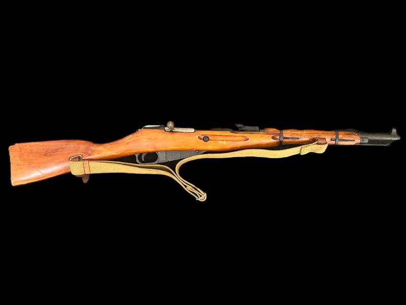 DEACTIVATED WW2 SOVIET MOSIN NAGANT CARBINE RIFLE (MATCHING) (UK DEACTIVATION)