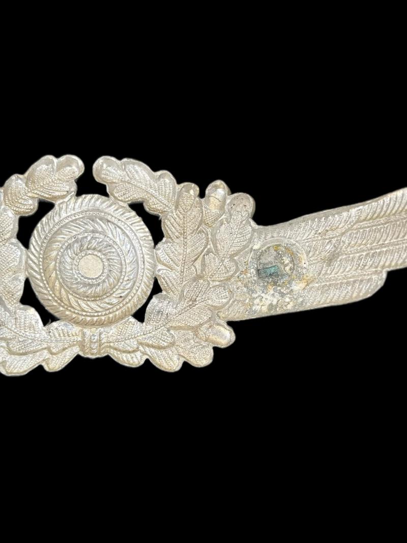 WW2 GERMAN LUFTWAFFE ALUMINIUM WREATH AND COCKADE