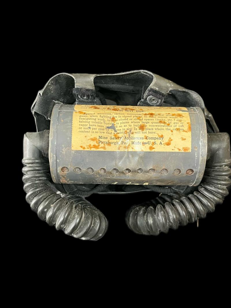 WW2 US U DIAPHRAGM GAS MASK