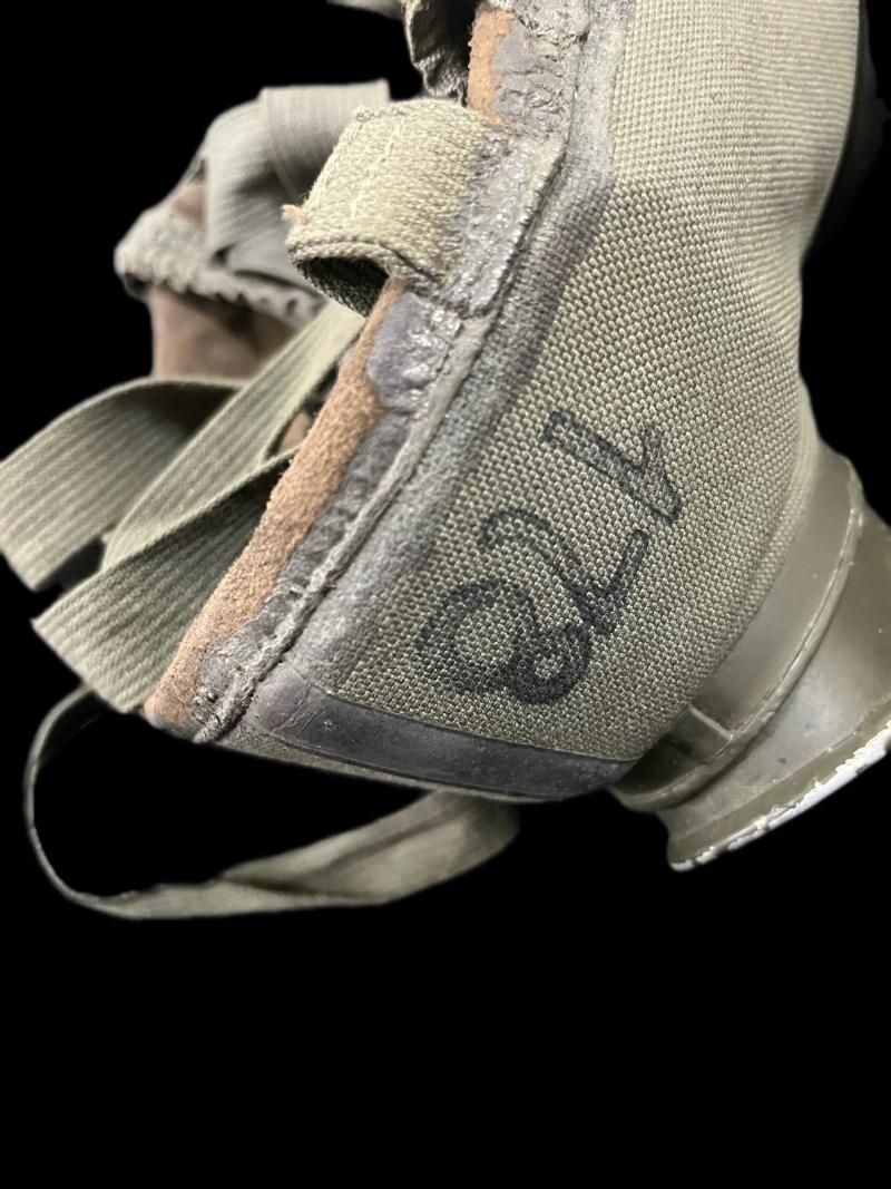 WW2 GERMAN DRAEGER M30 GAS MASK