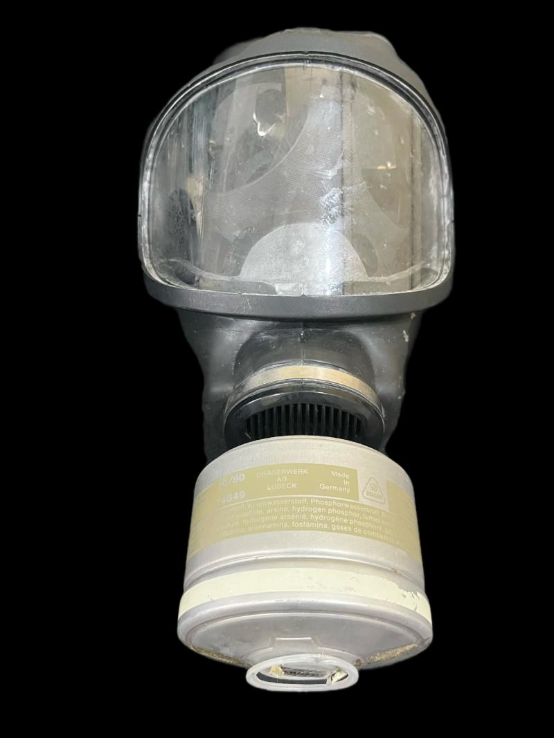 GERMAN AUER MSA 3S GAS MASK WITH FILTER AND CASE