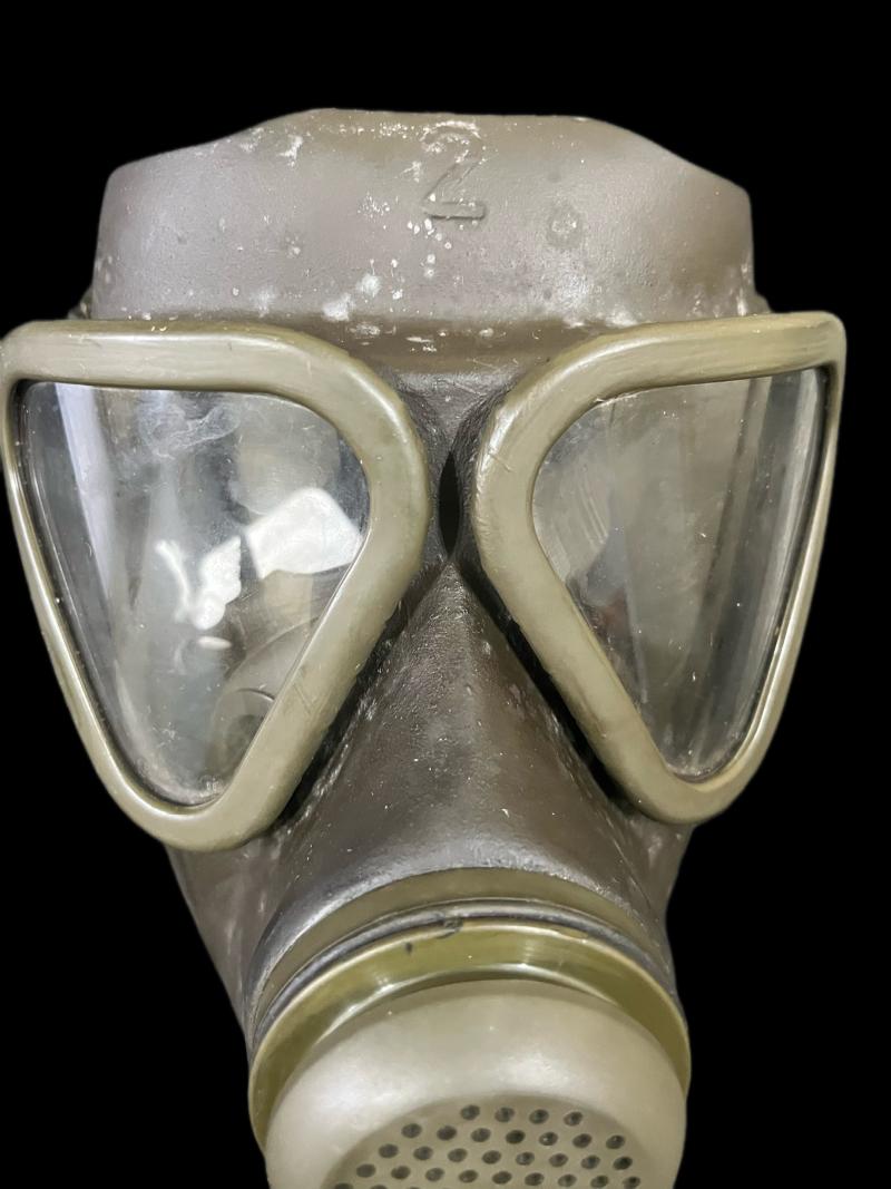 GERMAN AUER M65 GAS MASK AND FILTER