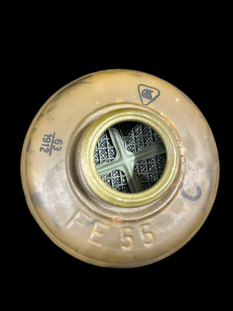 GERMAN AUER M65 GAS MASK AND FILTER