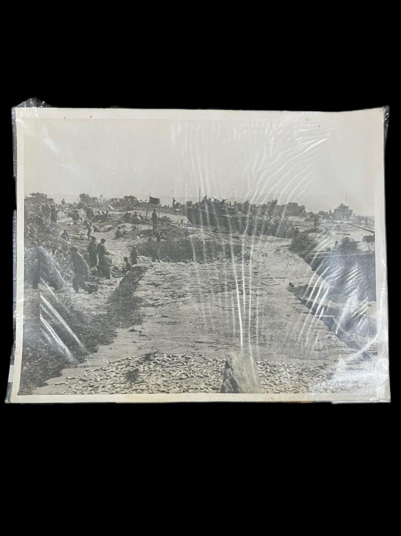 (was £10) U.S TROOPS INVADE AKASHIMA