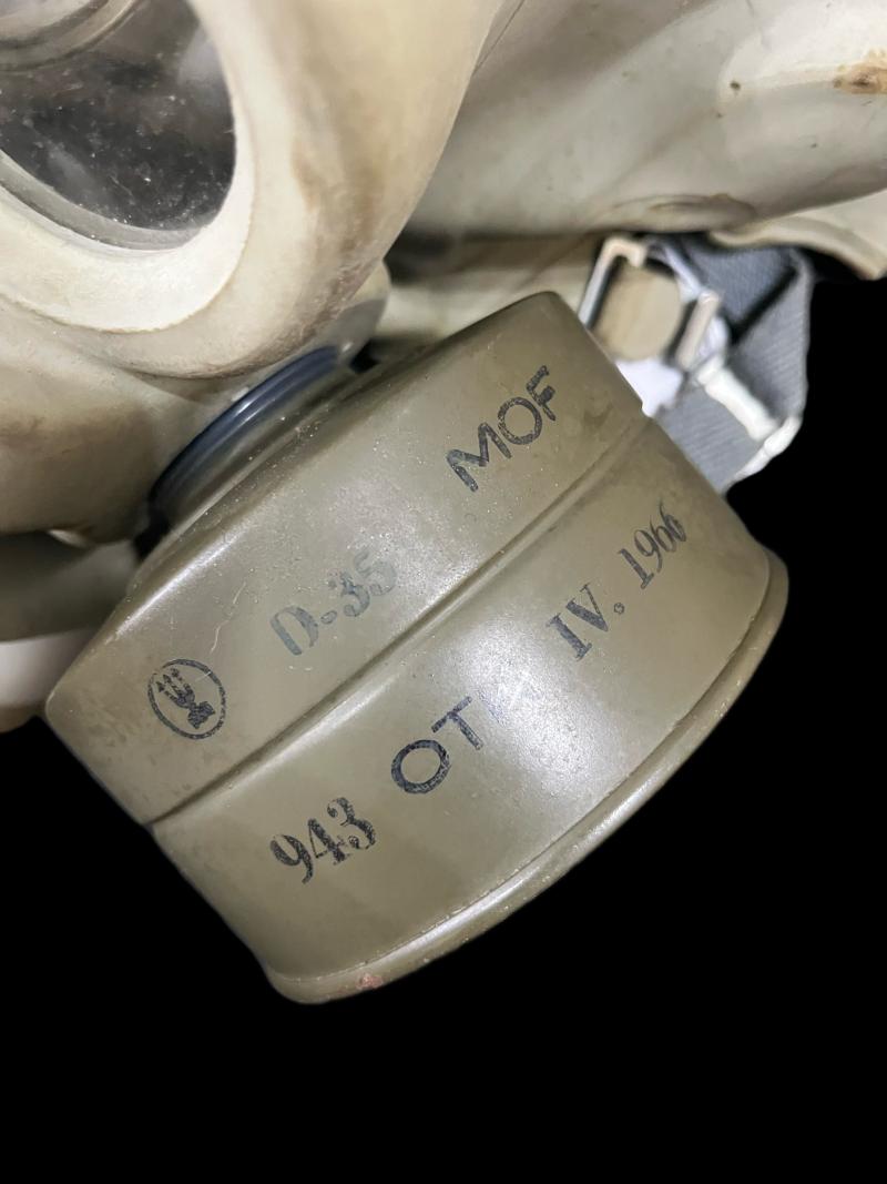 SOVIET PMG-1 GAS MASK WITH FILTER