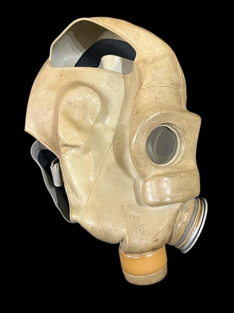 SOVIET PMG-1 GAS MASK