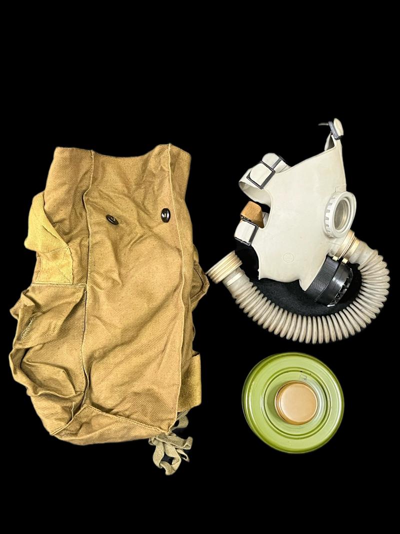 SOVIET PDF CHILDRENS GAS MASK WITH FILTER AND BAG