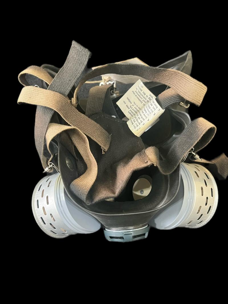 U.S. BM-21B-98 GAS MASK WITH OPTICAL R57 FILTERS