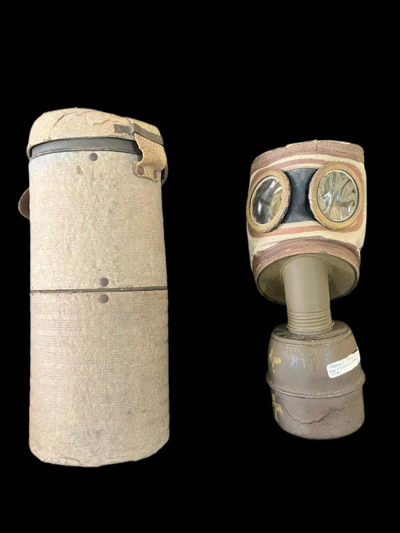 WW2 FRENCH TC-38 GAS MASK WITH FILTER AND PAPER BOX