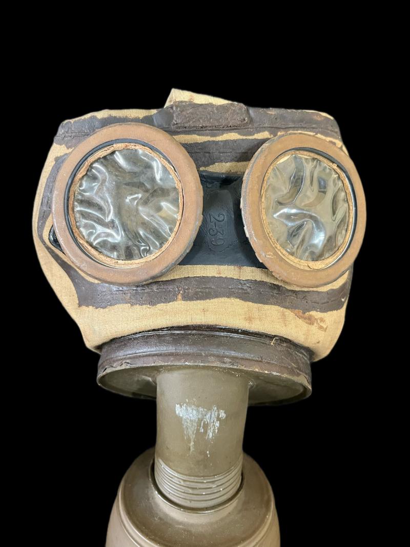 WW2 FRENCH TC-38 GAS MASK WITH FILTER