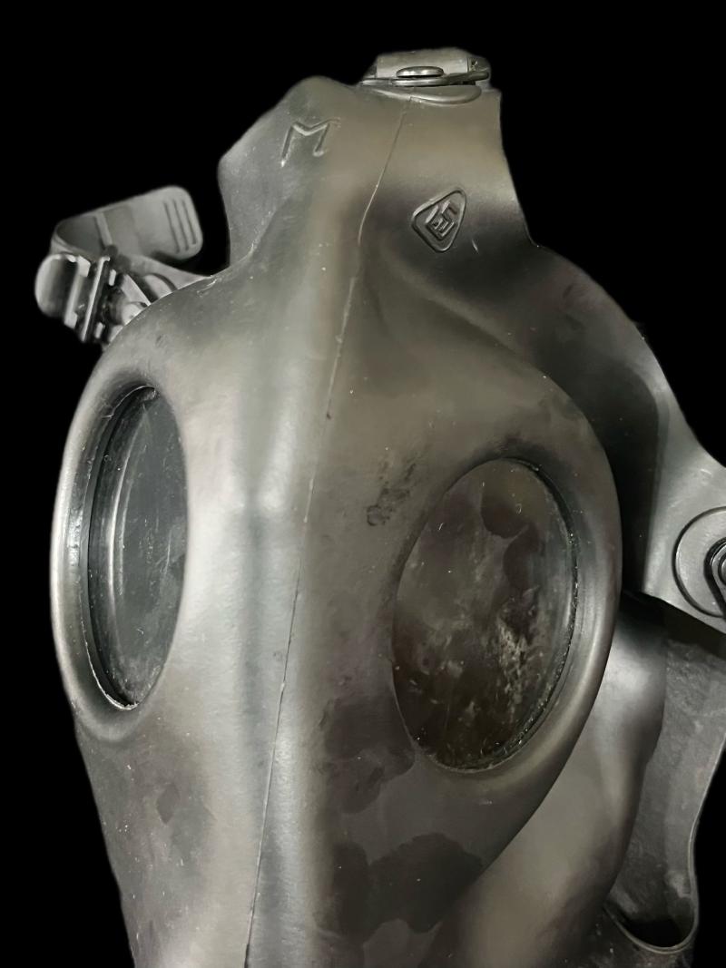 ISRAELI MODEL 4A1 GAS MASK