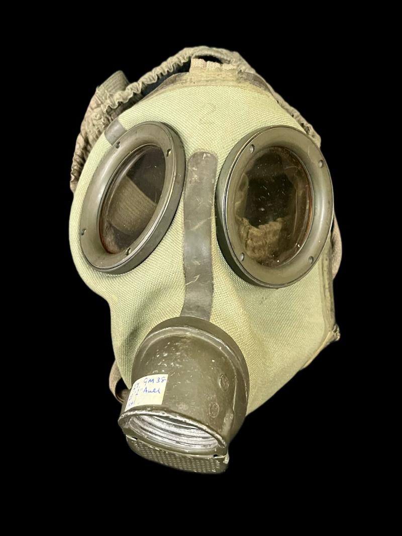 WW2 GERMAN AUER GM-30 GAS MASK