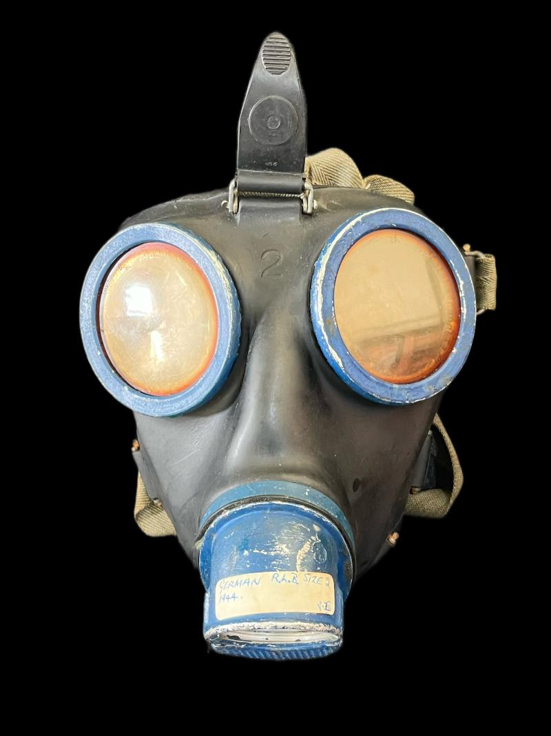 WW2 GERMAN M38 GAS MASK