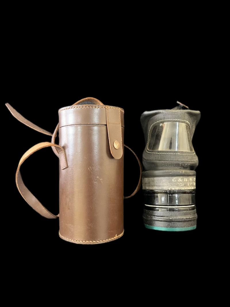 WW2 BRITISH AVON GAS MASK AND TUBE