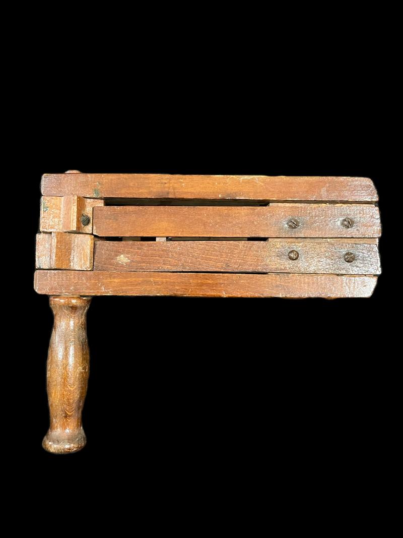 WW2 HOME FRONT A.R.P GAS RATTLE