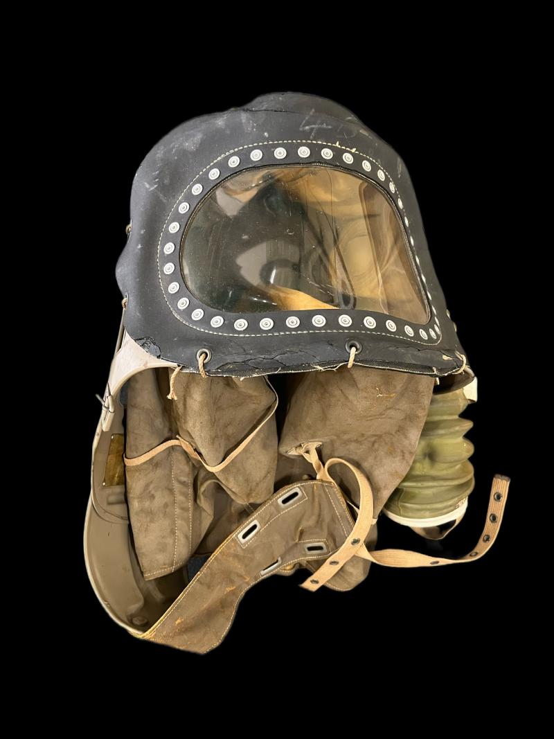 WW2 BRITISH BABY'S GAS MASK