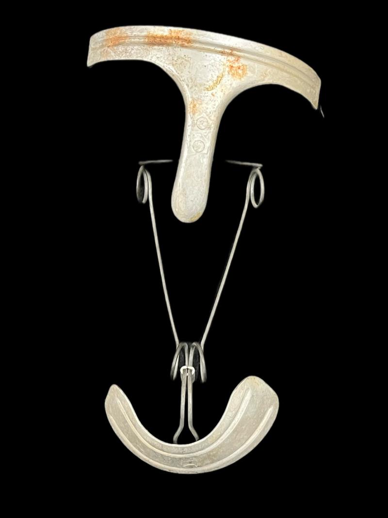 WW2 GERMAN ARMY GAS MASK STORAGE SPRING (MASKENSPANNER)