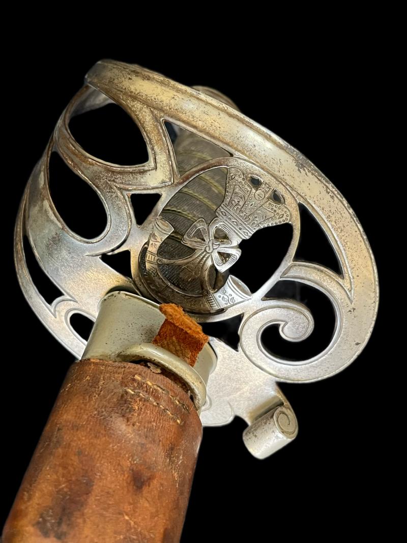 1897 PATTERN EDWARD VII ROYAL RIFLES OFFICER'S SWORD AND SCABBARD