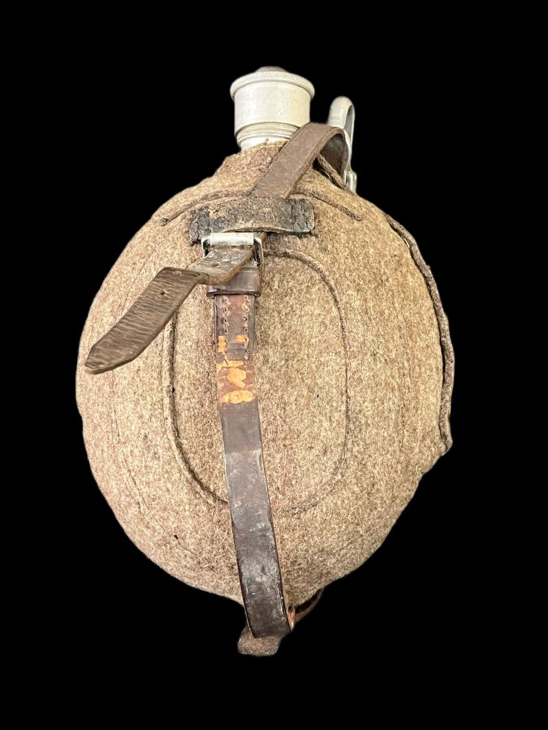 LARGE WW2 GERMAN WATER BOTTLE