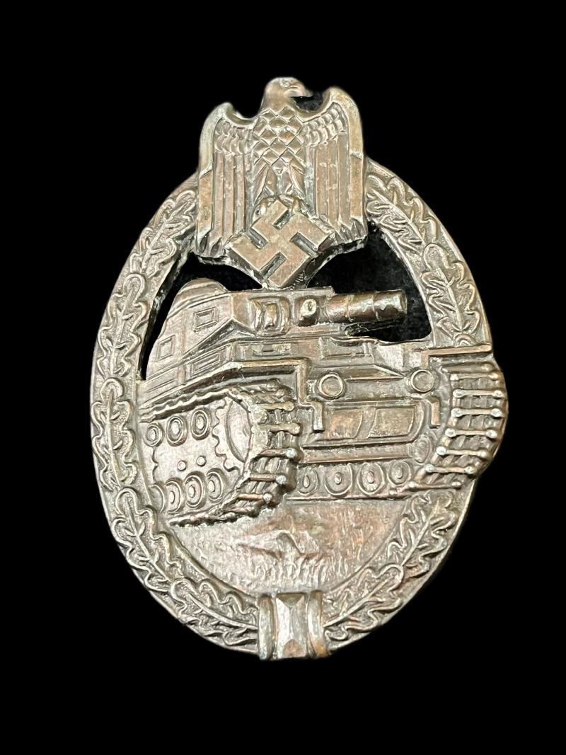WW2 GERMAN PANZER ASSAULT BADGE IN BRONZE (REPAIRED)