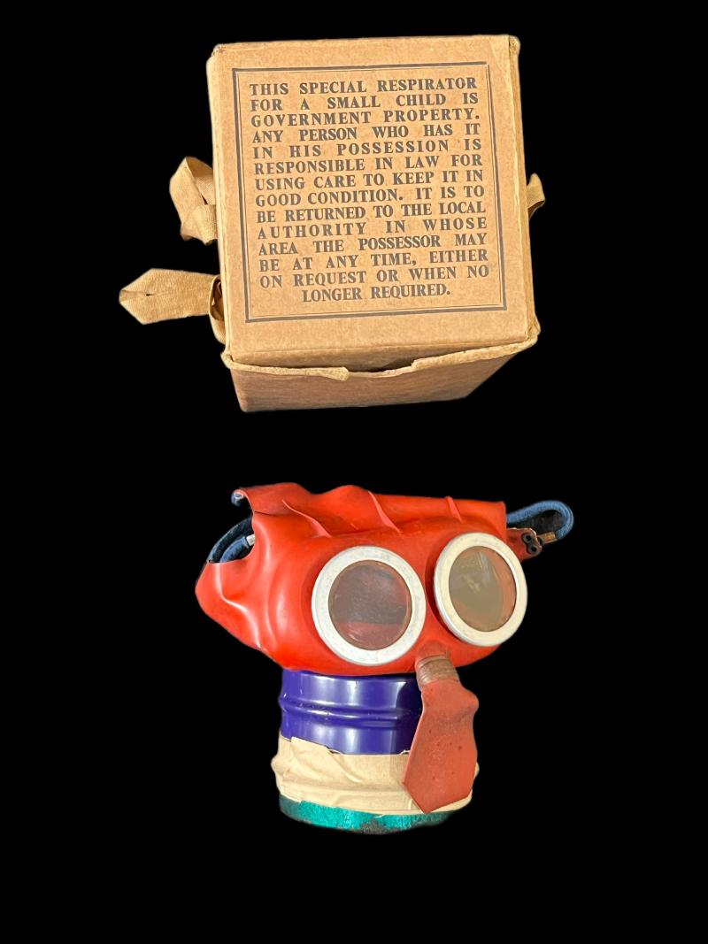 WW2 BRITISH MICKEY MOUSE GAS MASK