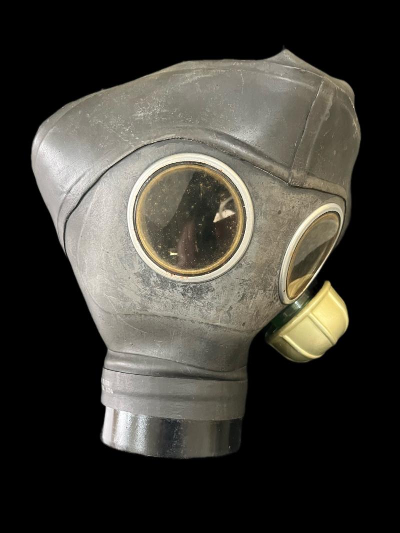 BRITISH C7 GAS MASK