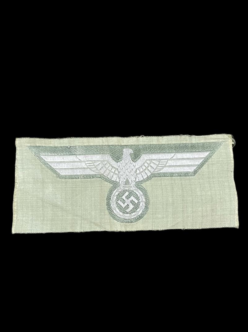 REPRODUCTION WW2 GERMAN BREAST EAGLE