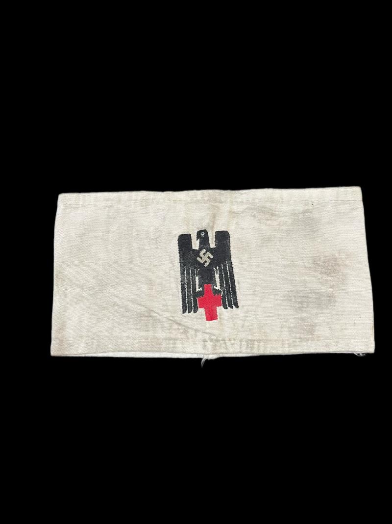 REPRODUCTION WW2 GERMAN MEDICAL ARMBAND
