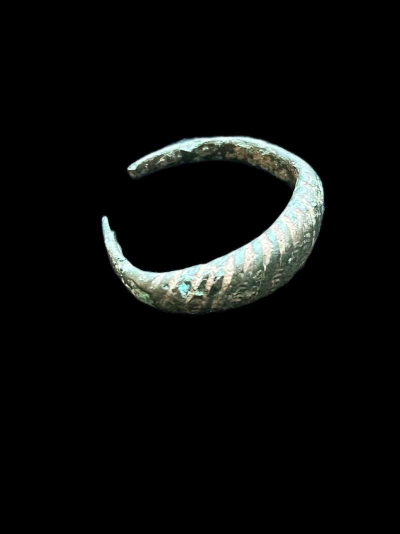 8TH-11TH CENTURY VIKING RING