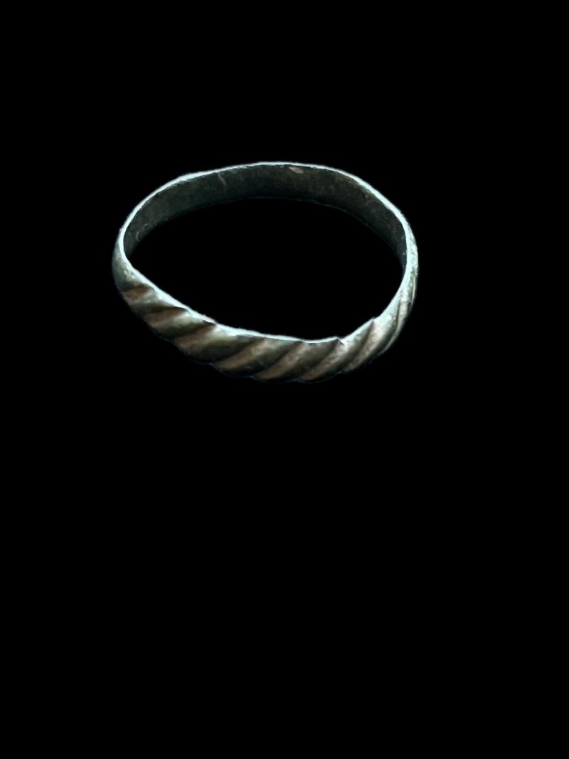 8TH-11TH CENTURY VIKING RING