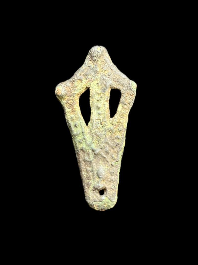 8TH -11TH CENTURY VIKING DRAGON FOOT PENDANT