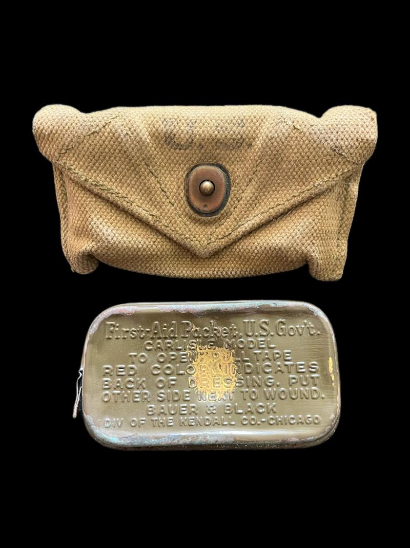 WW2 U.S. FIRST AID POUCH WITH FIELD DRESSING