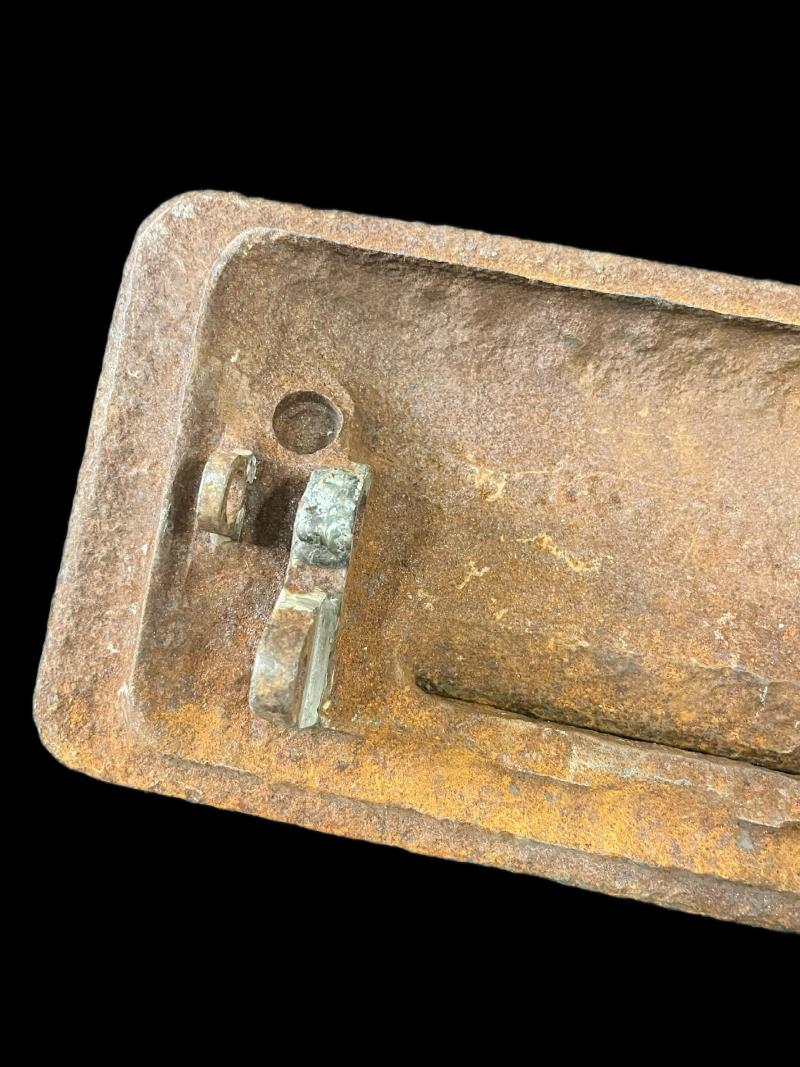 WW2 GERMAN SD.KFZ. 251 (SONDERKRAFTFAHRZEUG 251) FRONT ARMOUR SLIT