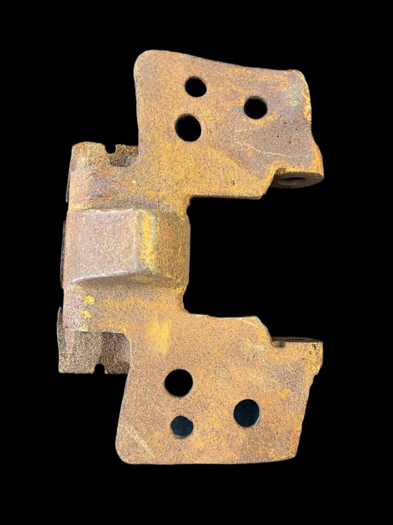 WW2 GERMAN SD.KFZ. 8 (SONDERKRAFTFAHRZEUG 8) TRACK PIECE