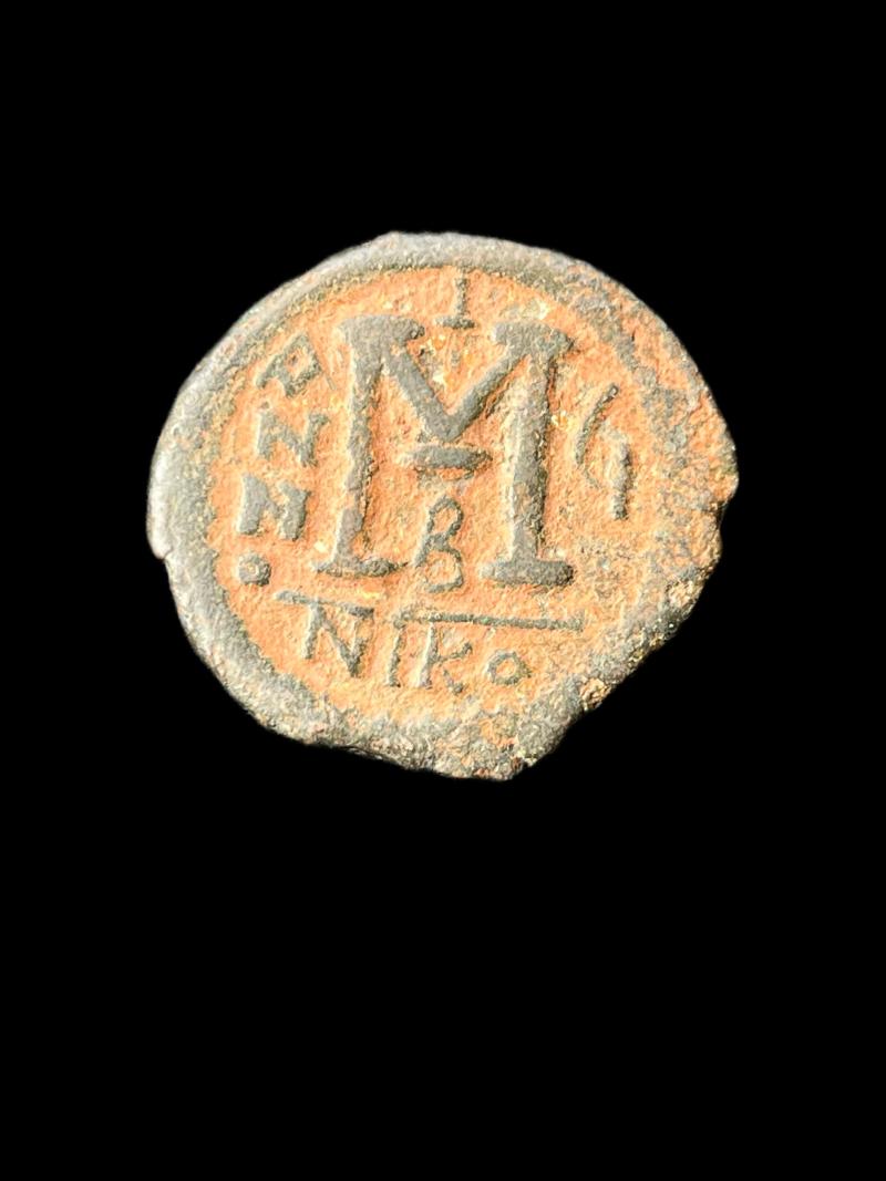 ROMAN BYZANTINE FOLLIS COIN
