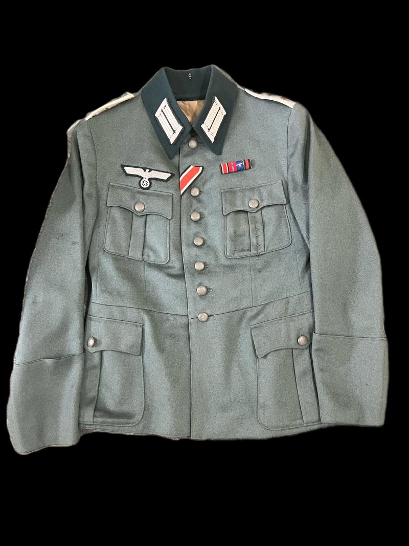 EARLY WW2 GERMAN INFANTRY OFFICER'S 8 BUTTON DRESS TUNIC (NAMED)