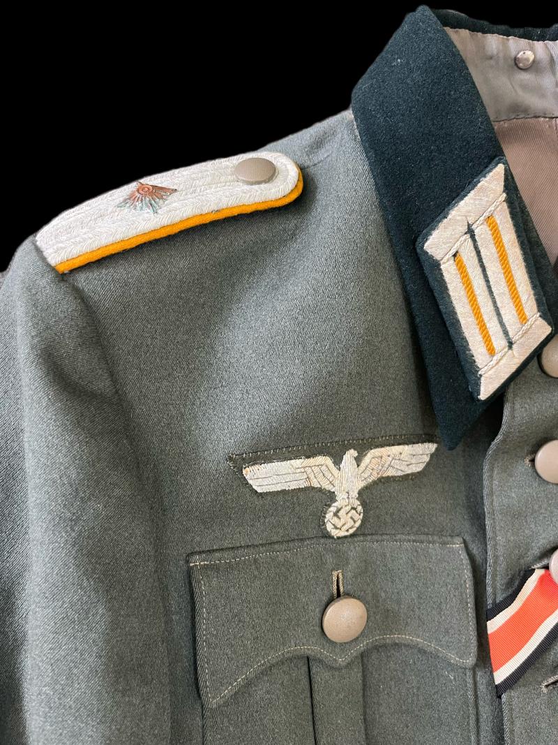 EARLY WW2 GERMAN CAVALRY OFFICER'S 8 BUTTON TUNIC (NAMED)