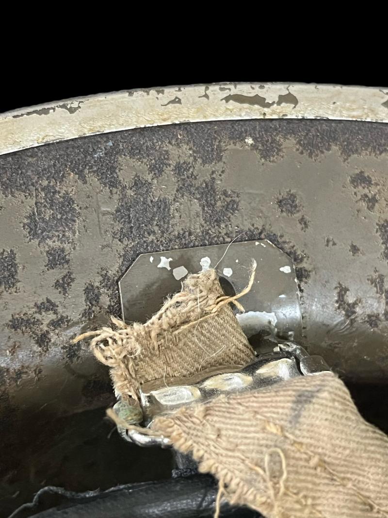 WW2 BRITISH DESERT BRODIE HELMET