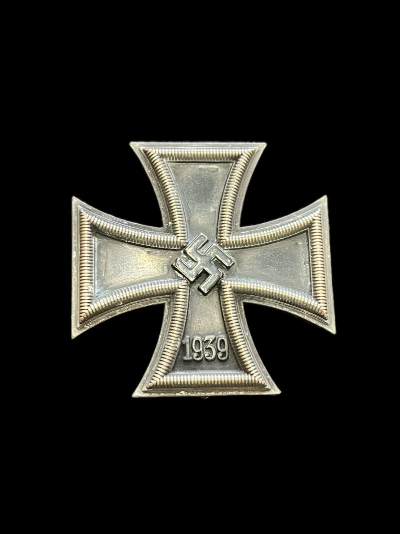 REPRODUCTION WW2 GERMAN IRON CROSS 1ST CLASS