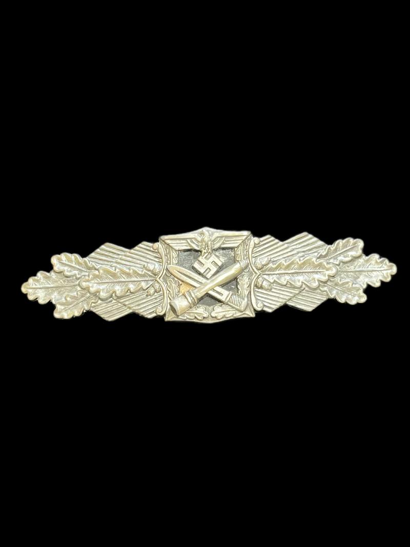 REPRODUCTION WW2 GERMAN CLOSE COMBAT CLASP - SILVER
