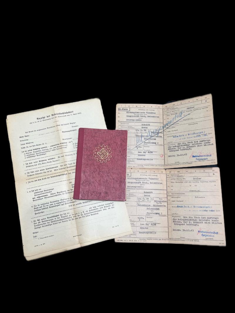 WW2 GERMAN LABOUR FRONT (DAF) MEMBERSHIP BOOK