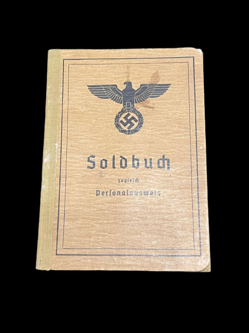UN-ISSED WW2 GERMAN SOLDBUCH