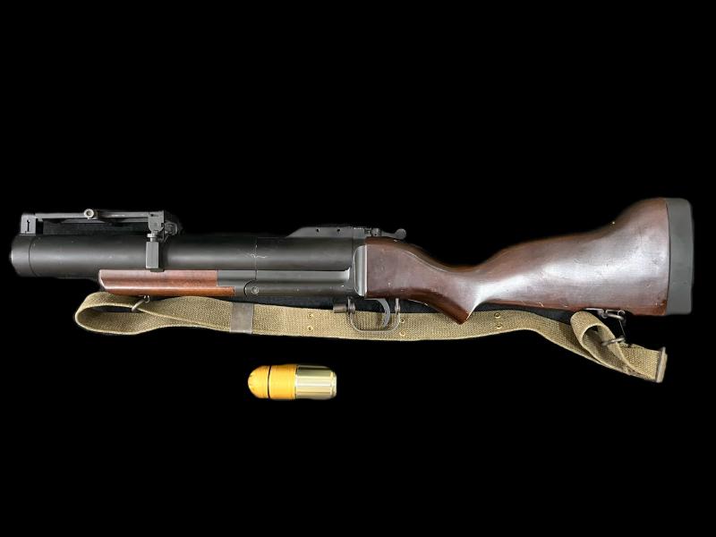 AIRSOFT M79 GRENADE LAUNCHER WITH 1 X GRENADE AND SLING