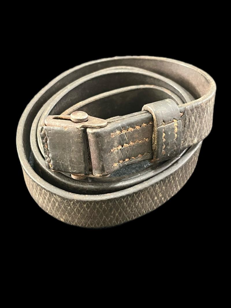 WW2 GERMAN MP40 LEATHER SLING