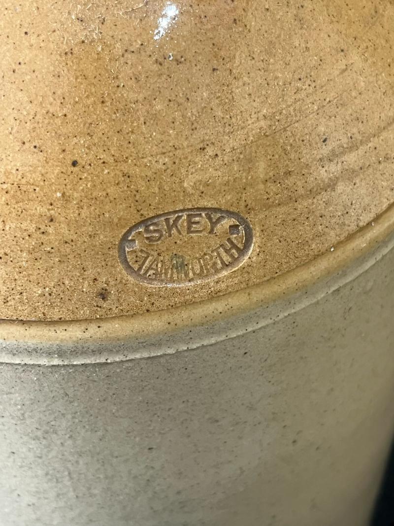 WW2 BRITISH RUM JAR