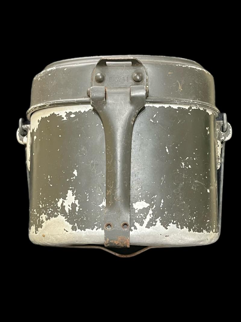 WW2 GERMAN MESS TIN (MATCHING)